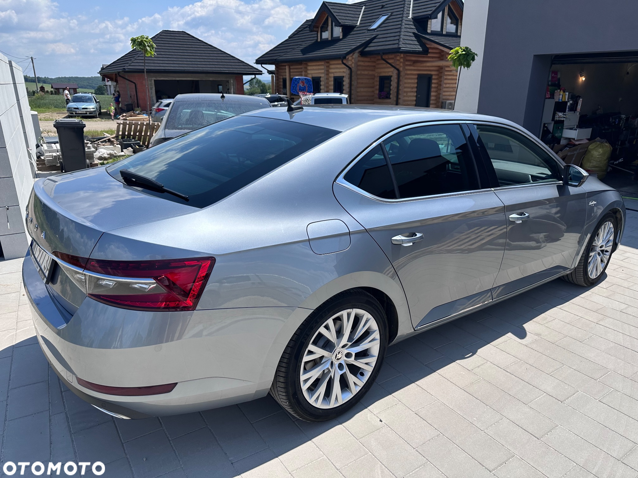Skoda Superb 2.0 TDI L&K DSG - 5