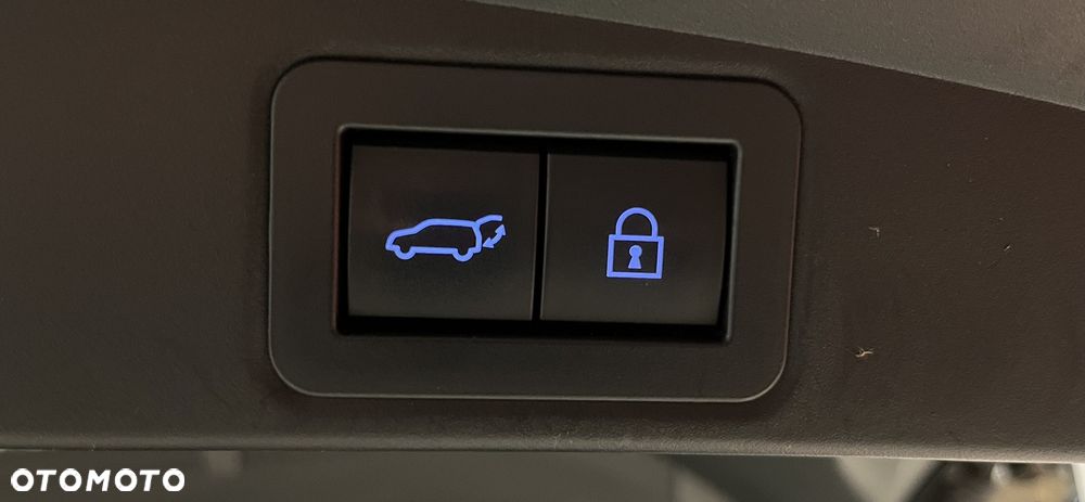 Toyota Corolla 1.8 Business Edition - 24