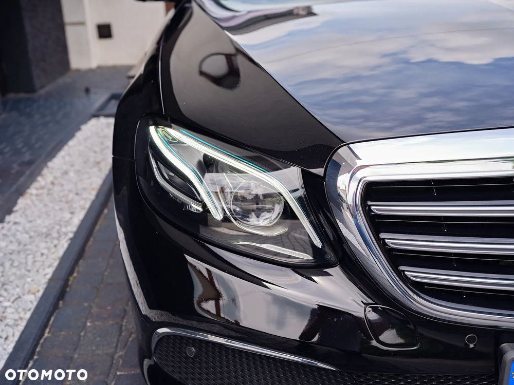 Mercedes-Benz Klasa E 220 d 9G-TRONIC - 12