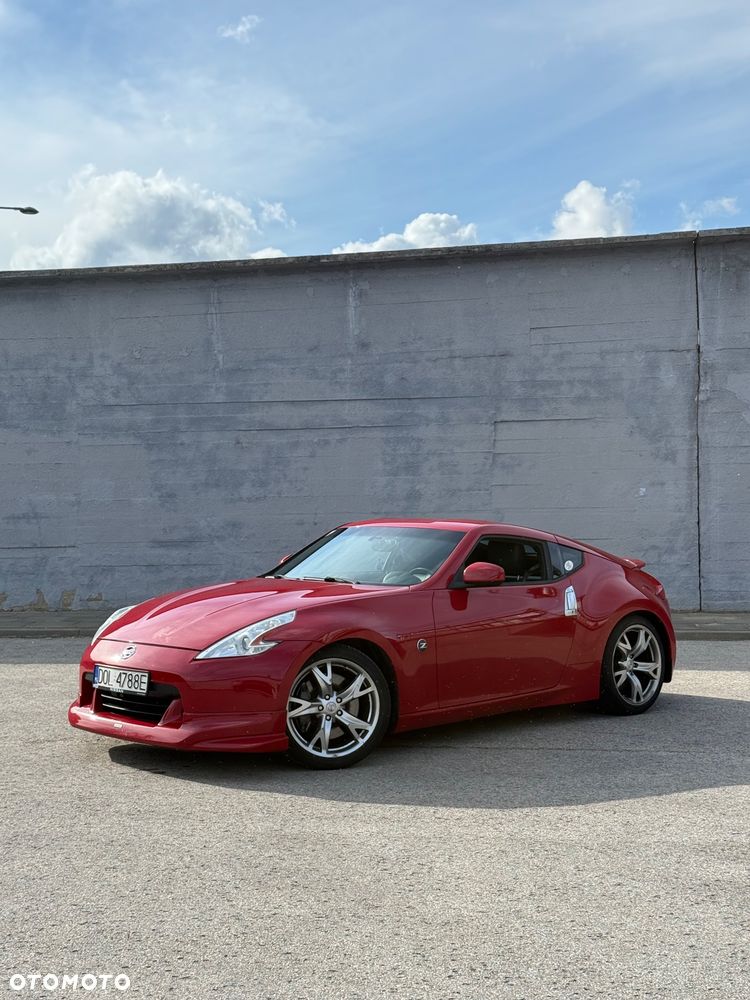 Nissan 370 Z - 2