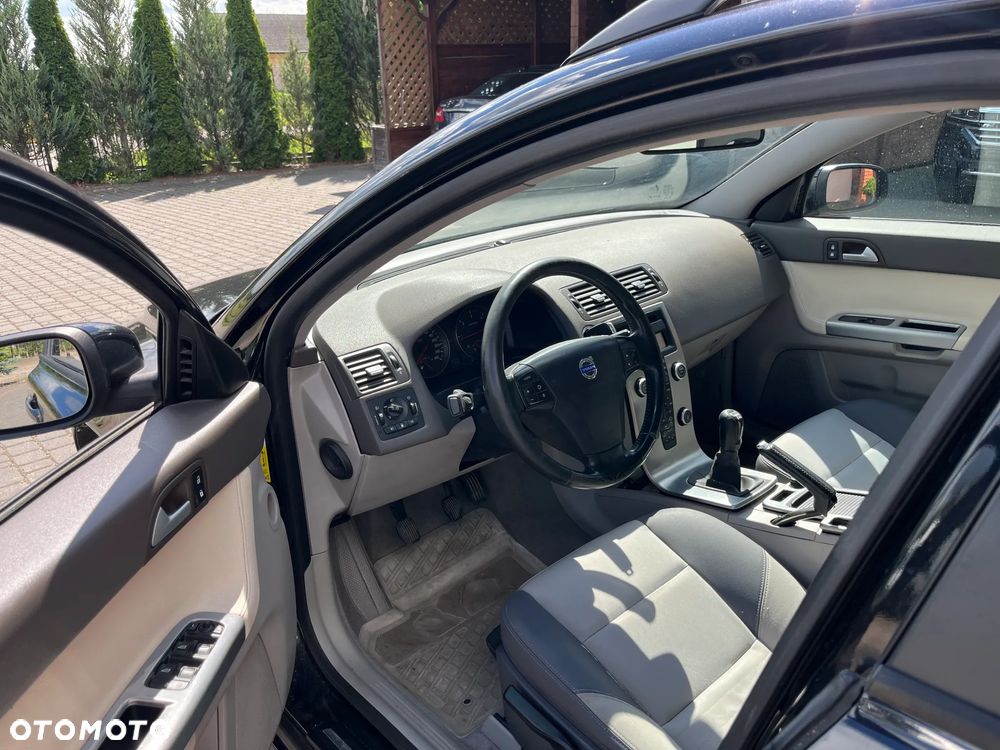 Volvo V50 2.0D - 12