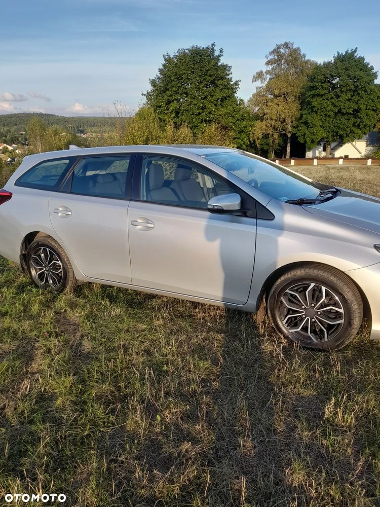 Toyota Auris 1.6 Active - 5