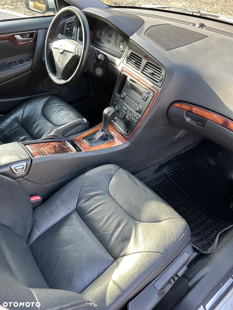 Volvo S60 2.5T Momentum - 12