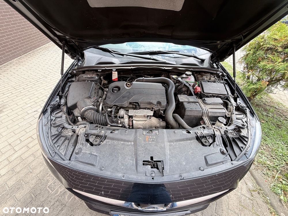 Opel Insignia - 21