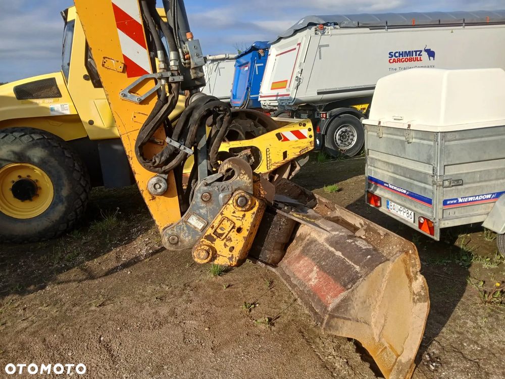 Liebherr 918 COMPACT - 4