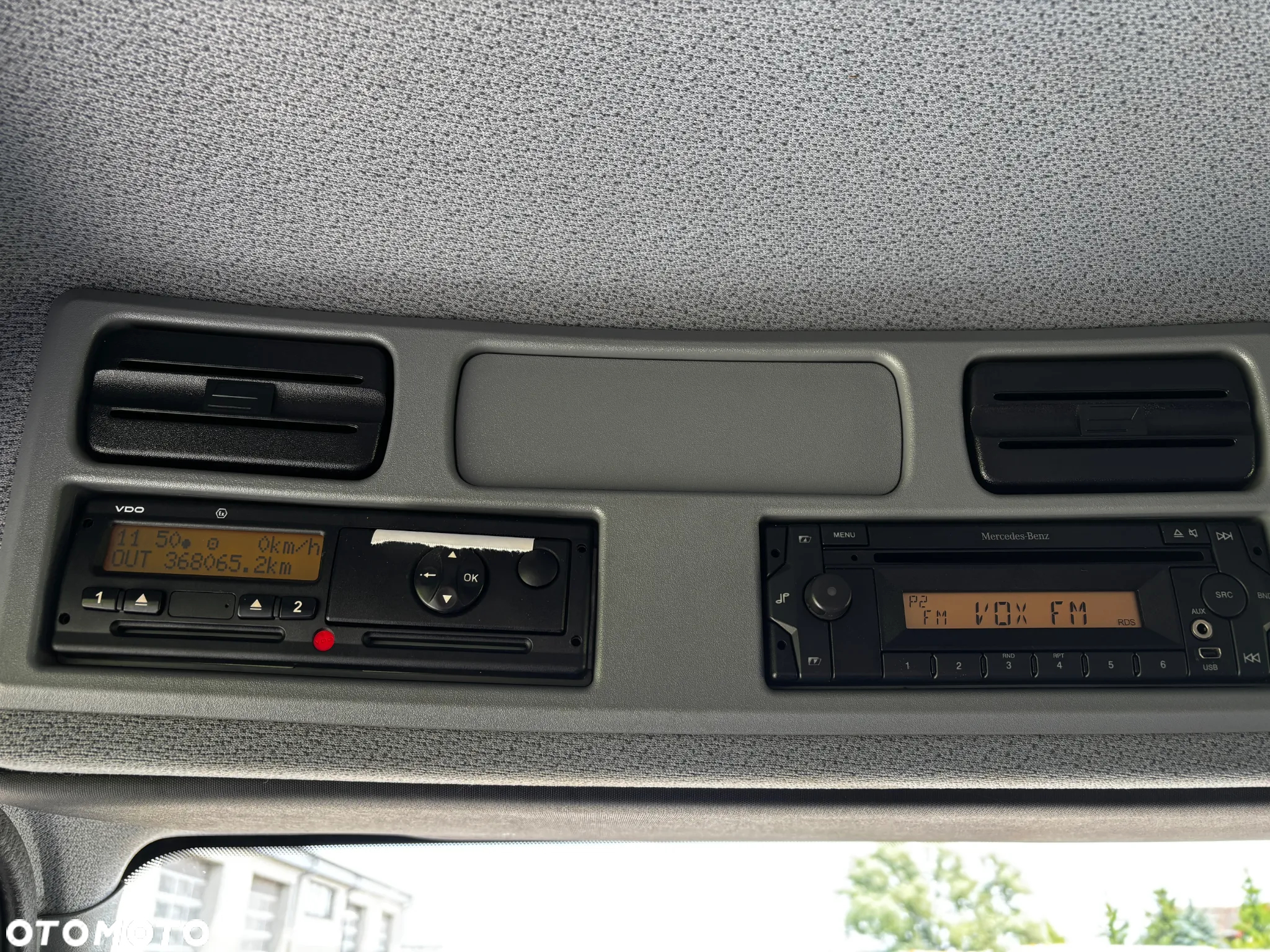 Mercedes-Benz ATEGO 1227 (1224, 1230) kontener SPIER z windą BAR , klimatyzacja , kontener 18 paletowy , z Niemiec - 25