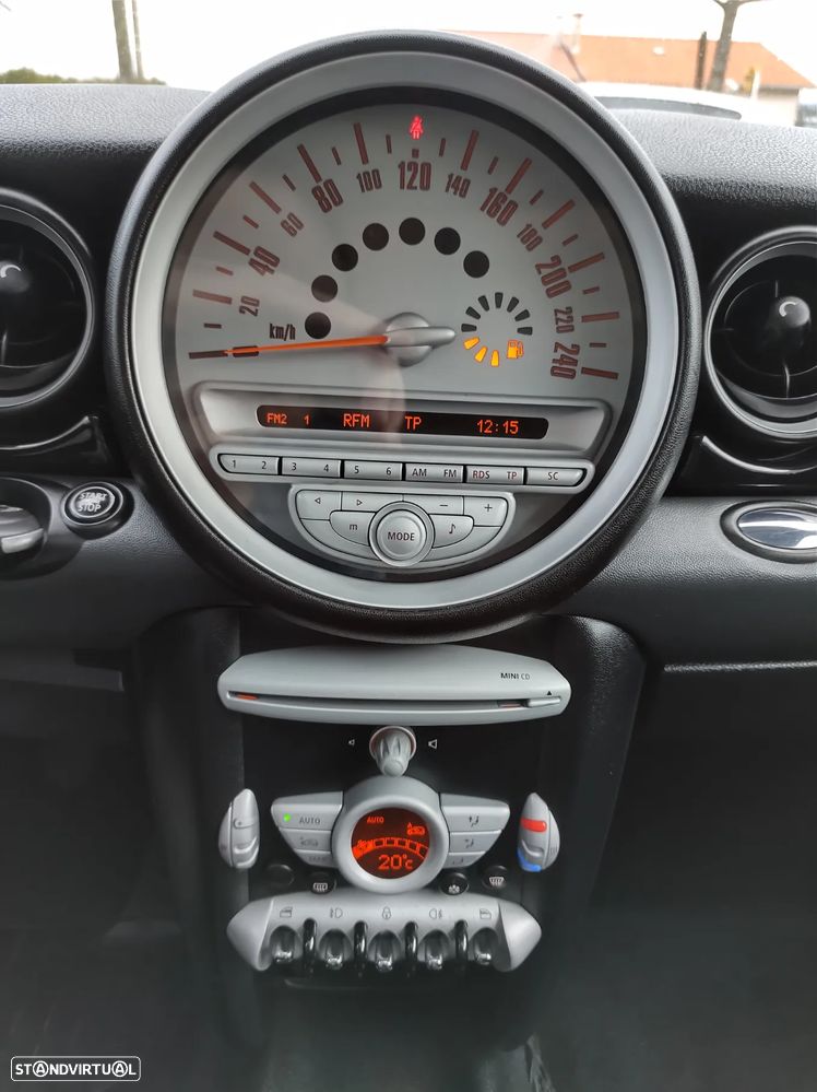 MINI 3 Portas Cooper D - 23