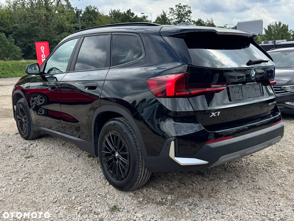 BMW X1 sDrive18i xLine - 4