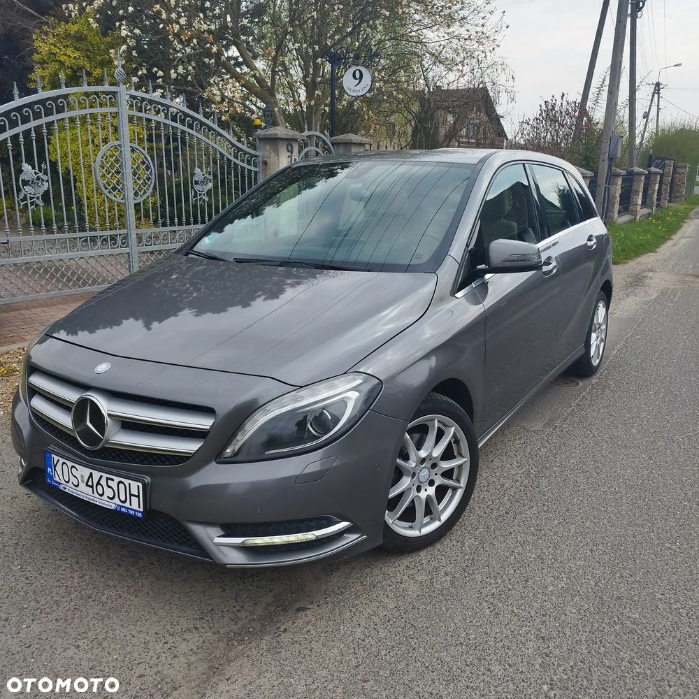 Mercedes-Benz Klasa B 180 (BlueEFFICIENCY) - 1