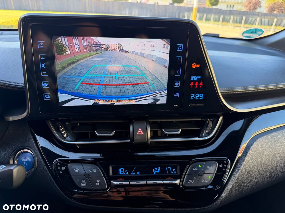 Toyota C-HR - 31