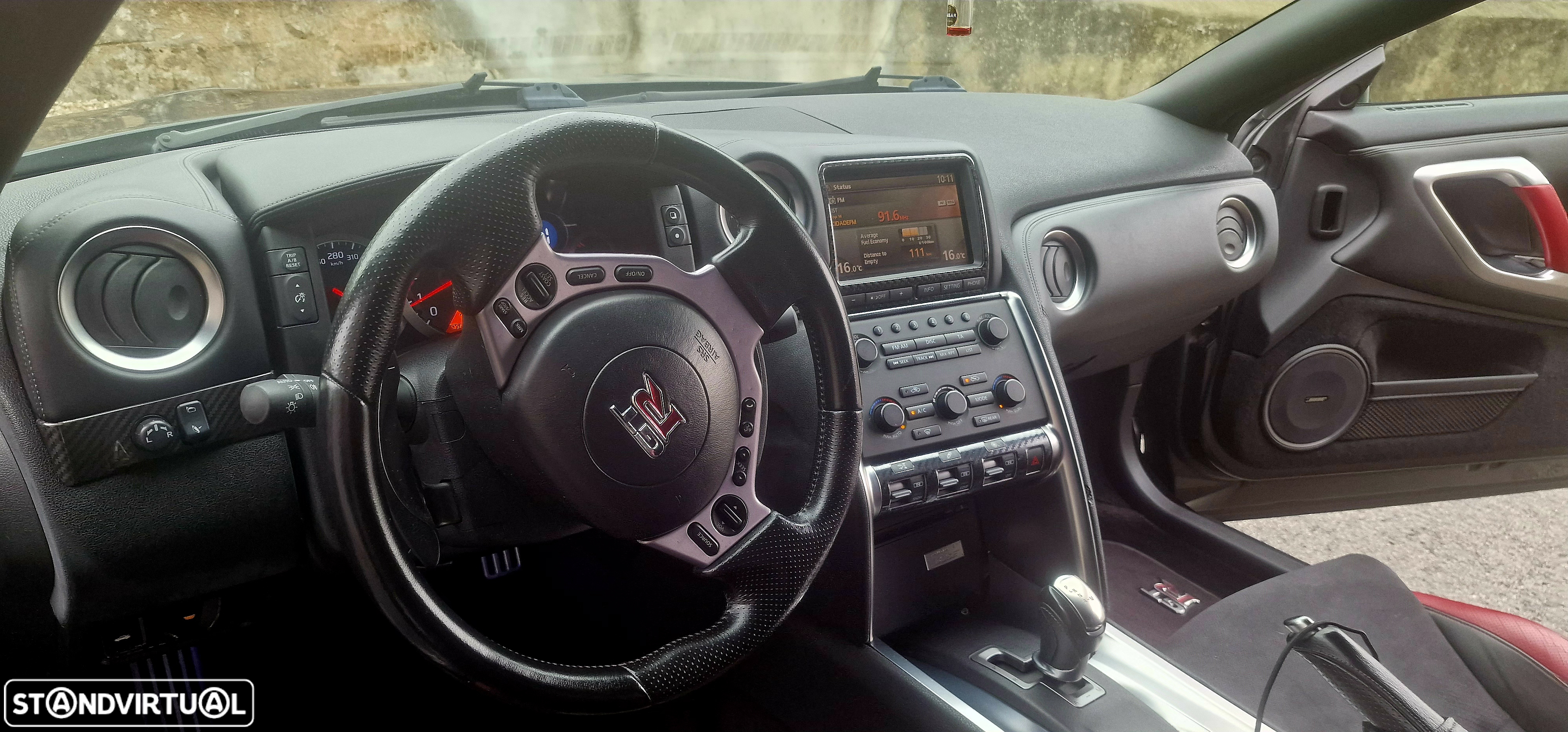 Nissan GT-R 3.8 V6 Black Edition - 20