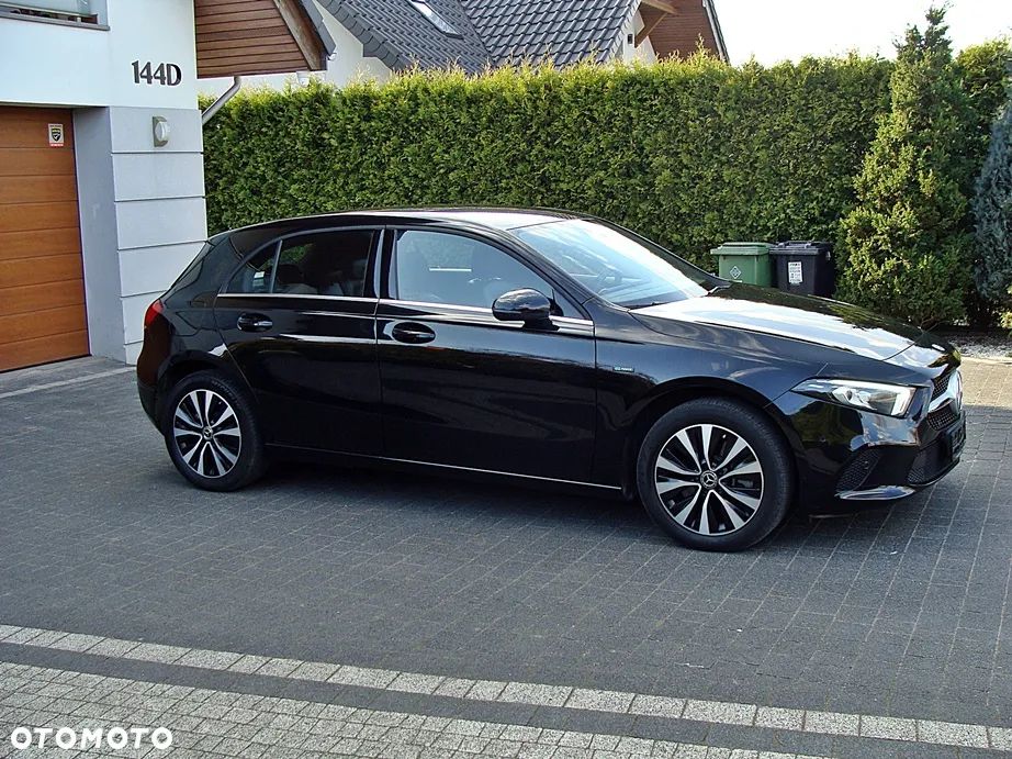 Mercedes-Benz Klasa A 250 e 8G-DCT Progressive Advanced - 3