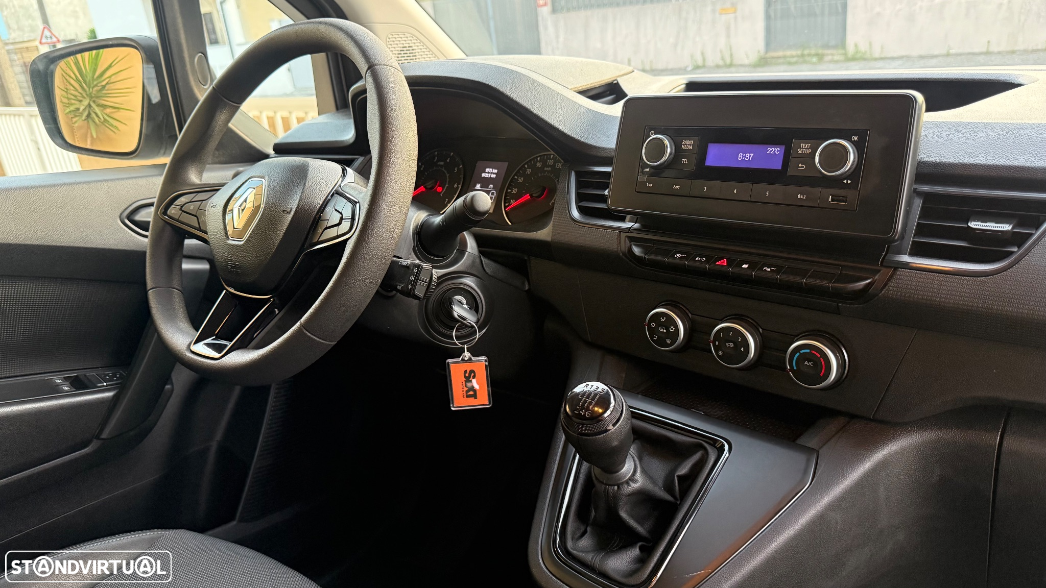 Renault KANGOO III - 11