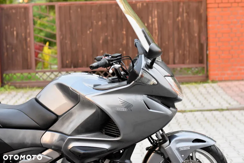 Honda NTV - 8