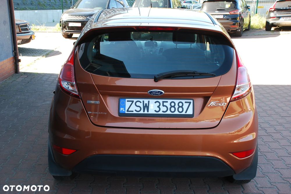 Ford Fiesta 1.6 TDCi DPF Titanium - 4