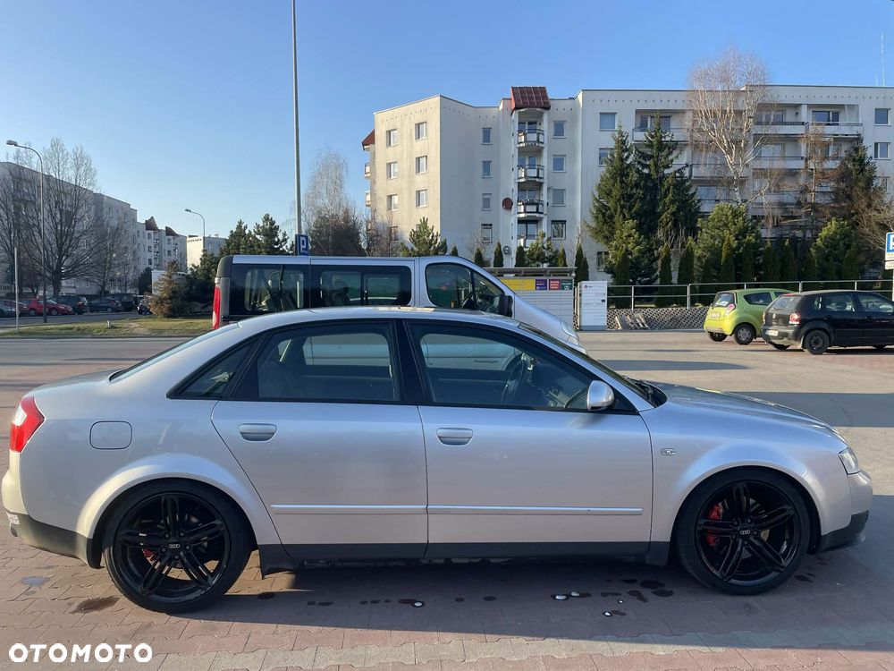 Audi A4 Limousine 1.8T - 4