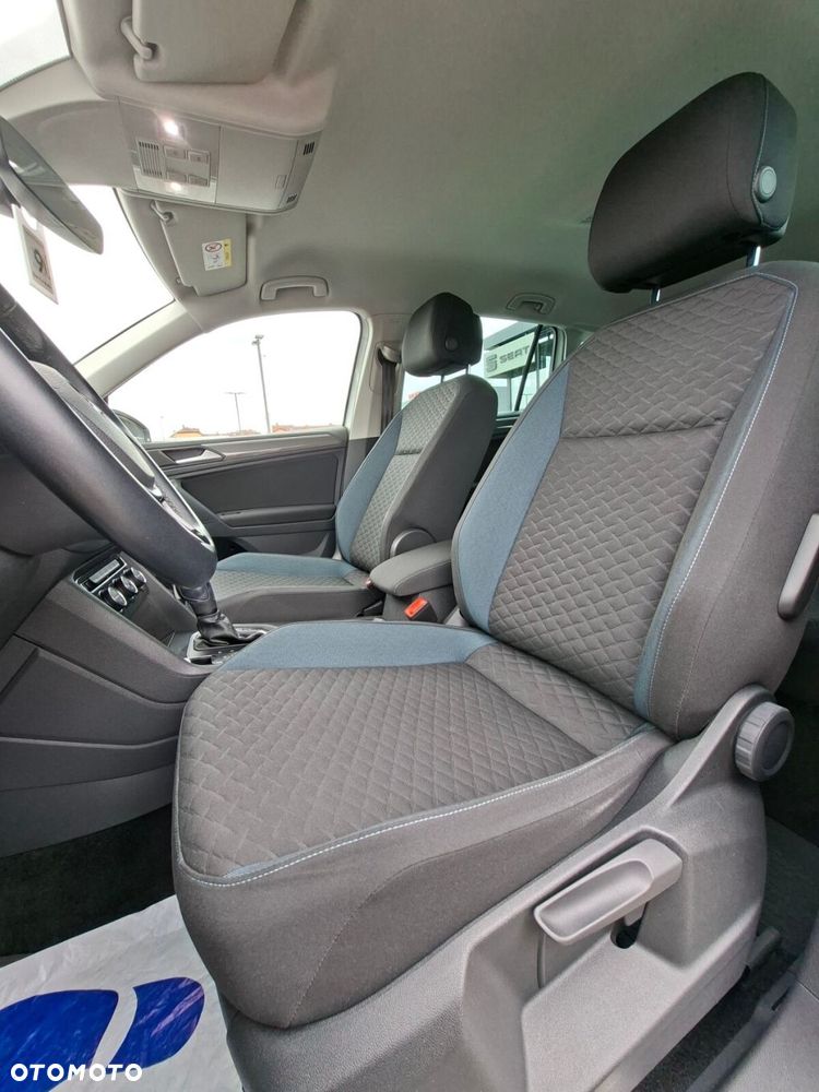 Volkswagen Tiguan - 11