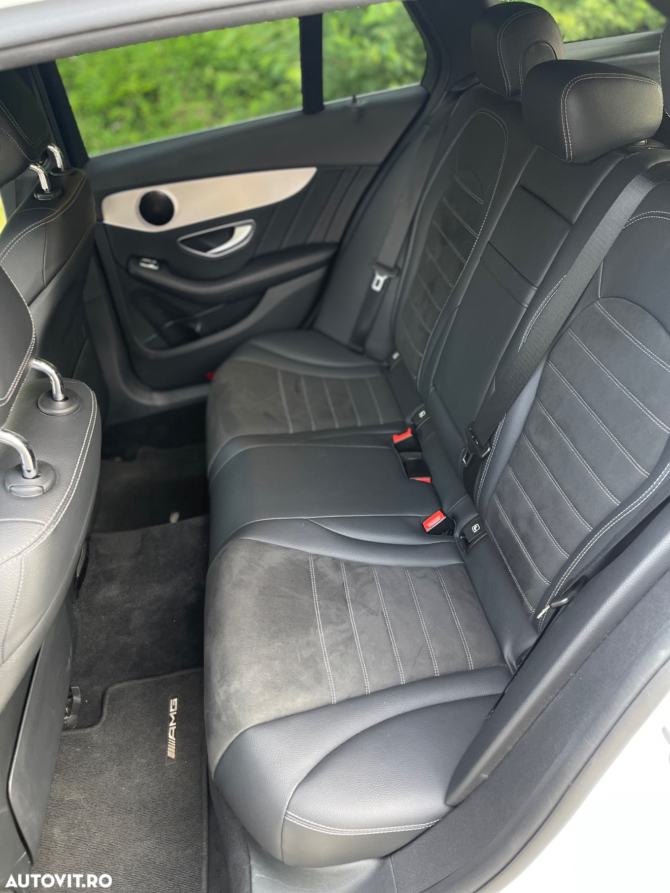 Mercedes-Benz C 220 d T 9G-TRONIC AMG Line - 13