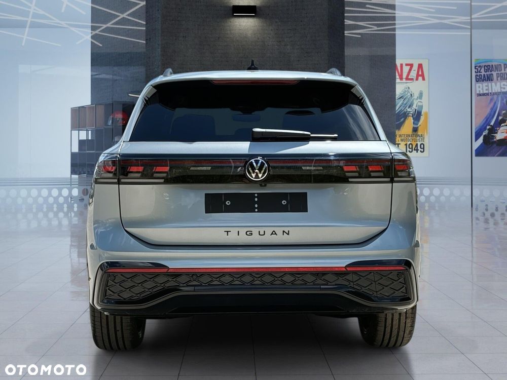 Volkswagen Tiguan - 10