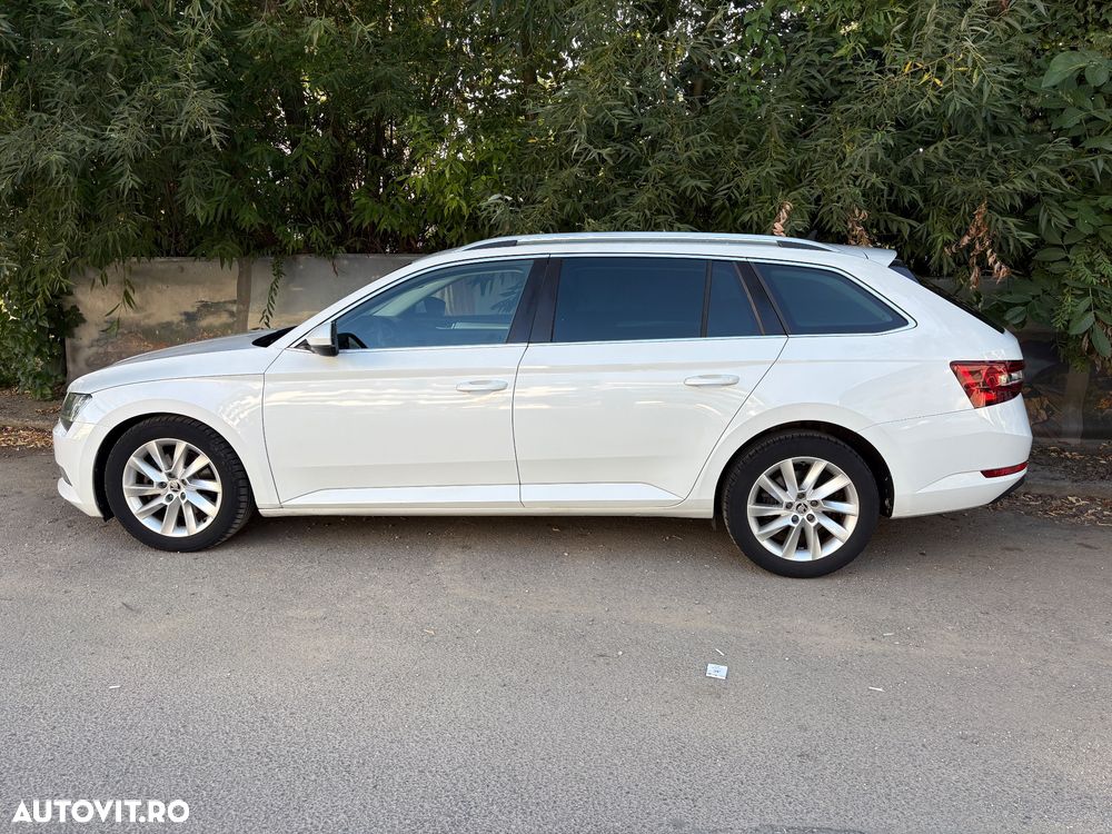 Skoda Superb 2.0 TDI DSG Style - 4