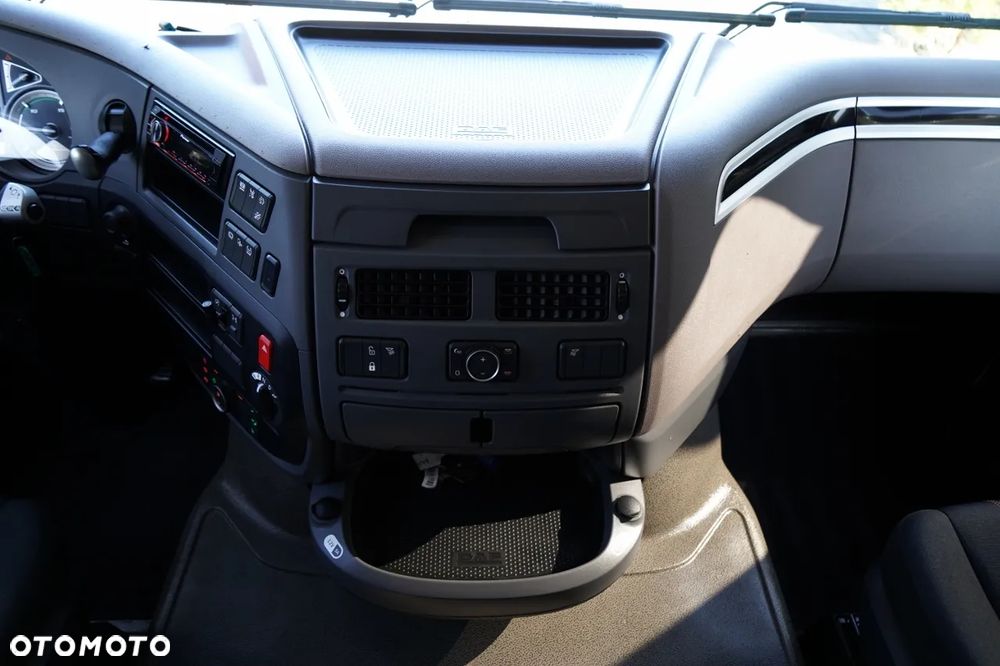 DAF XF 480 / SPACE CAB  / RETARDER  / 2020 R - 30