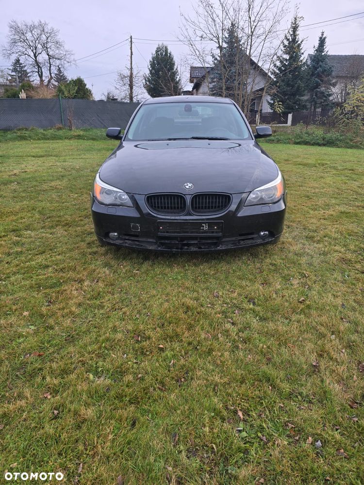 BMW Seria 5 520i - 1