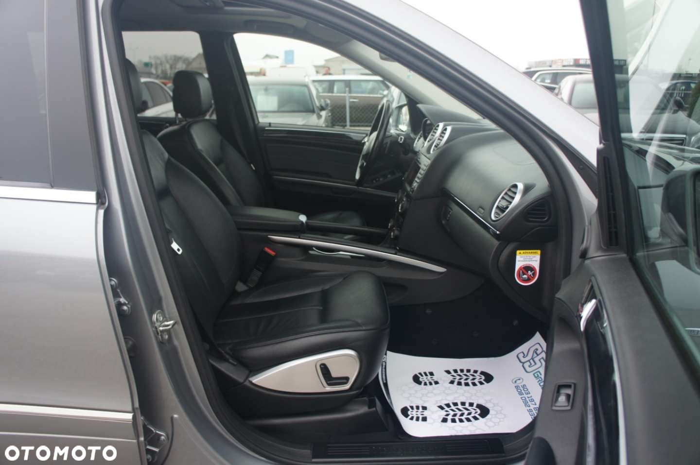 Mercedes-Benz GL - 12