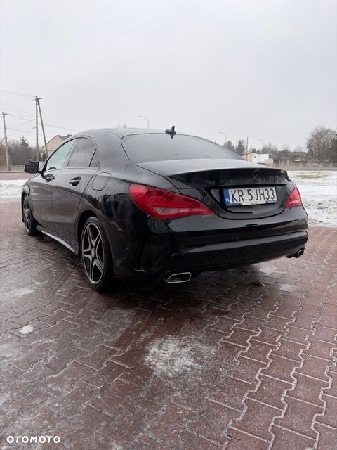 Mercedes-Benz CLA 200 7G-DCT AMG Line - 5