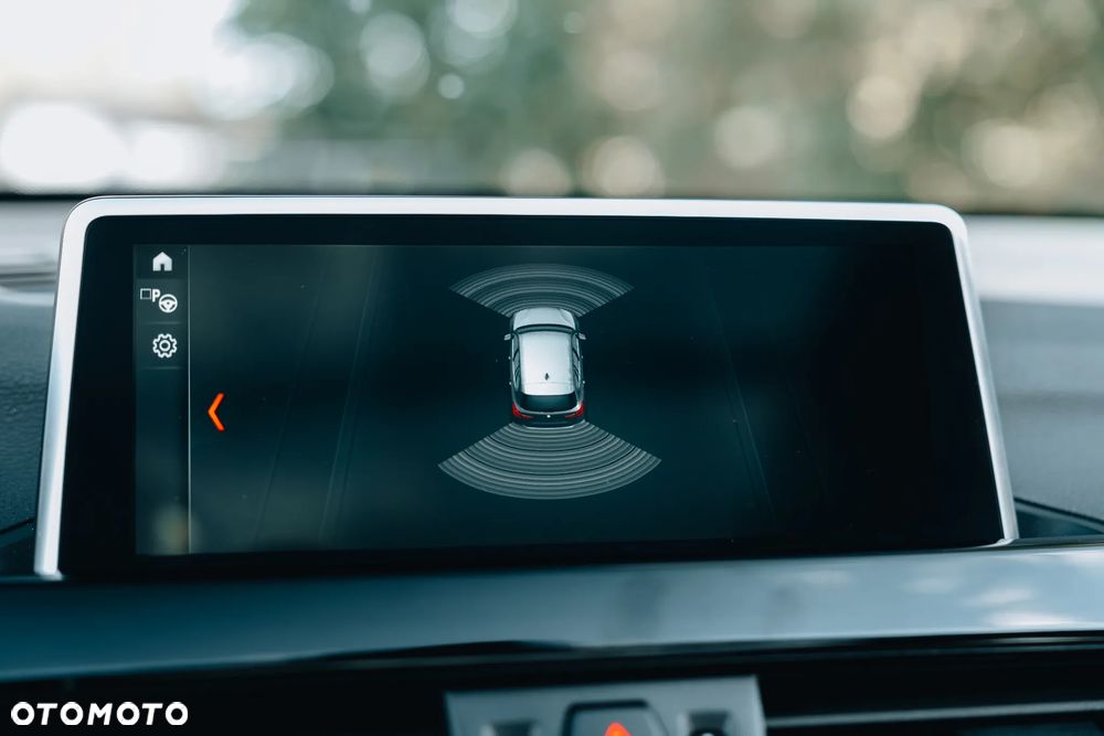 BMW X1 sDrive18d M Sport - 12