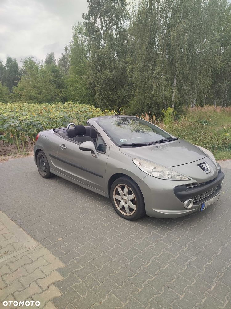 Peugeot 207 CC - 6
