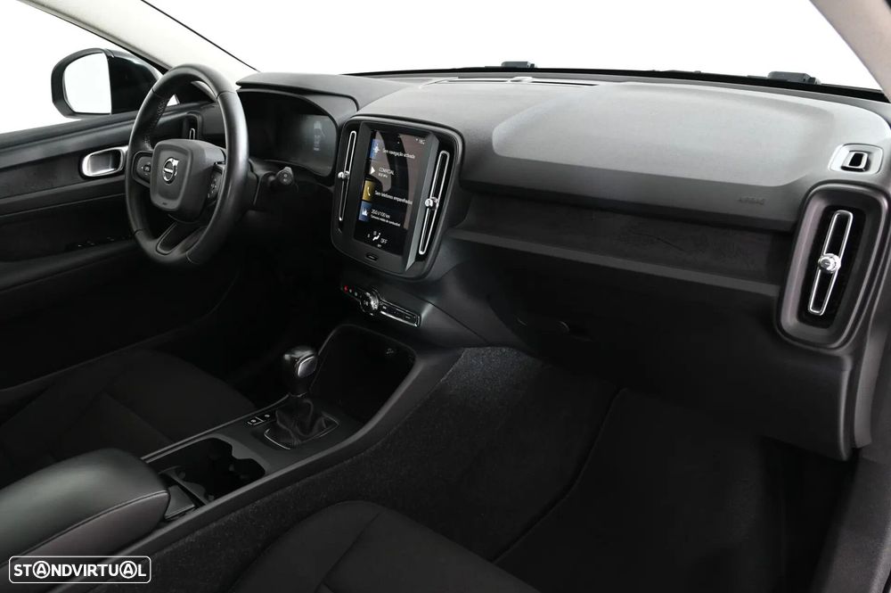 Volvo XC 40 1.5 T2 Momentum - 21