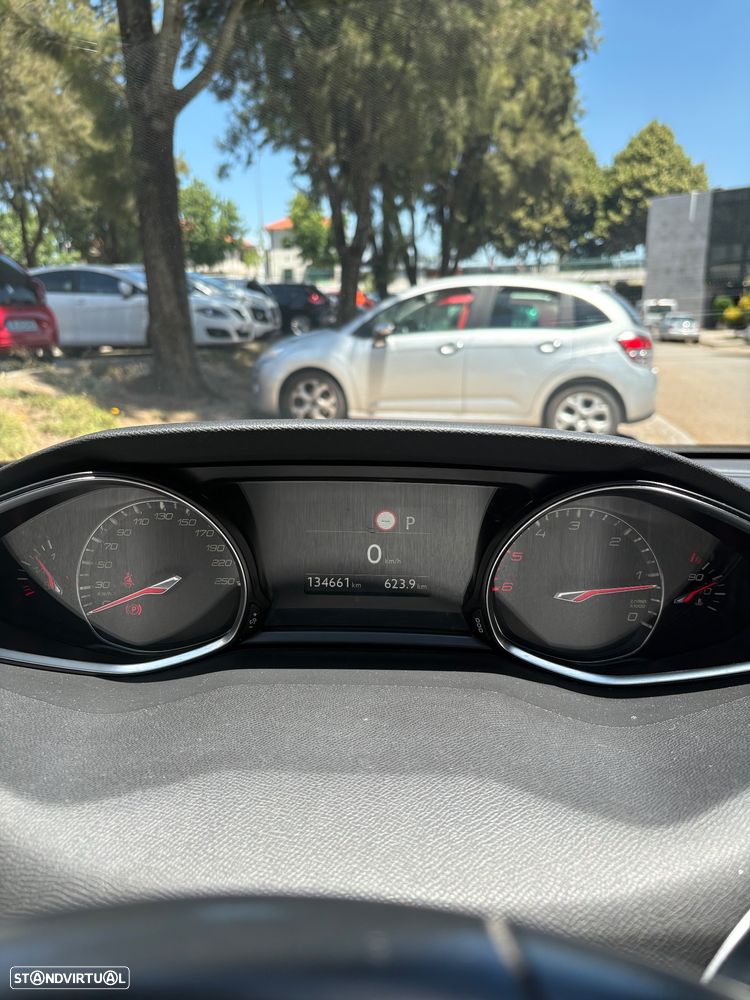 Peugeot 308 BlueHDi FAP 130 EAT8 Stop & Start GT Pack - 8