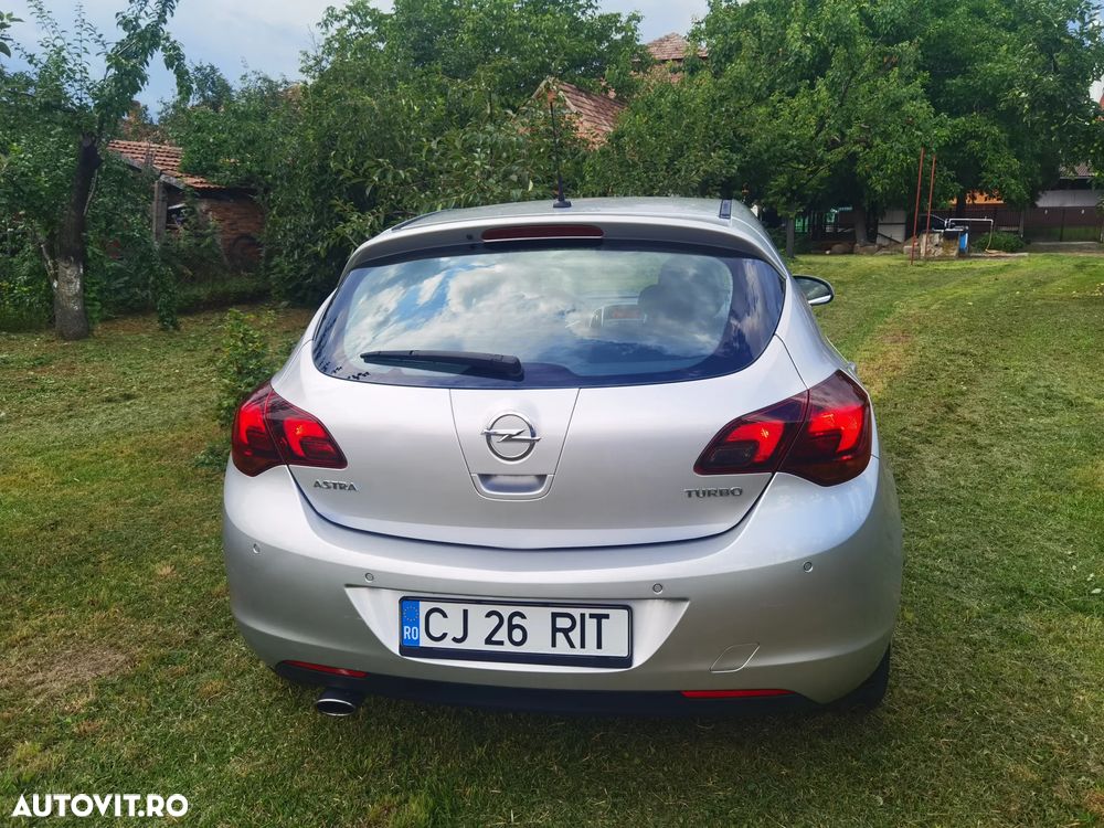 Opel Astra 1.4 Turbo Cosmo - 3