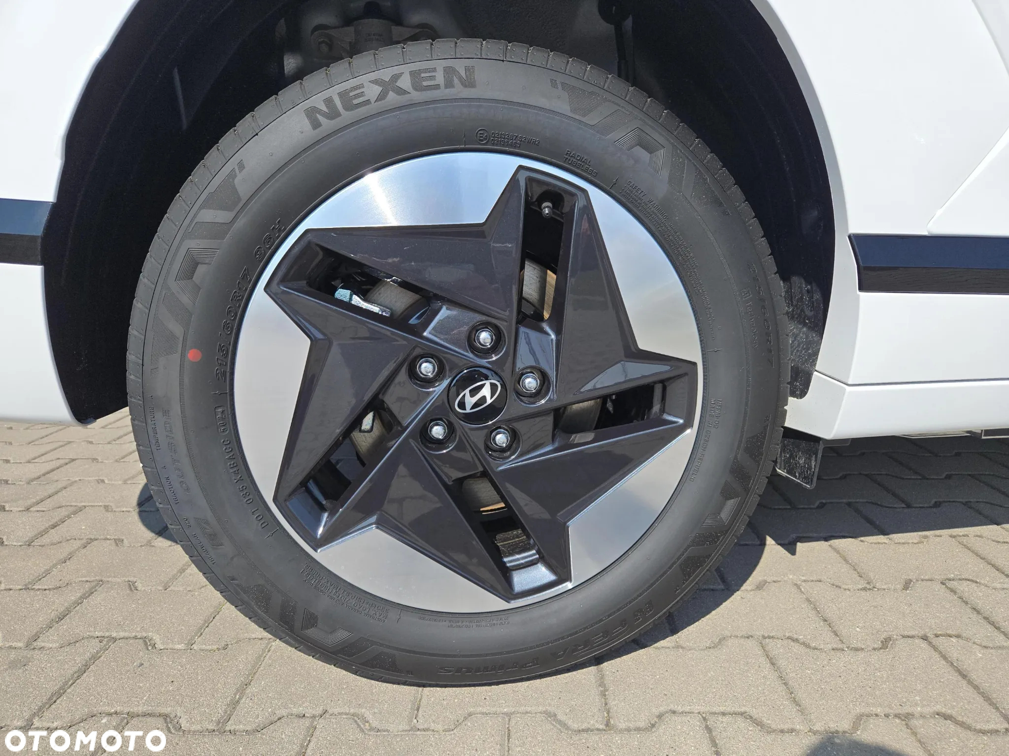 Hyundai Kona Electric 64kWh Executive - 18