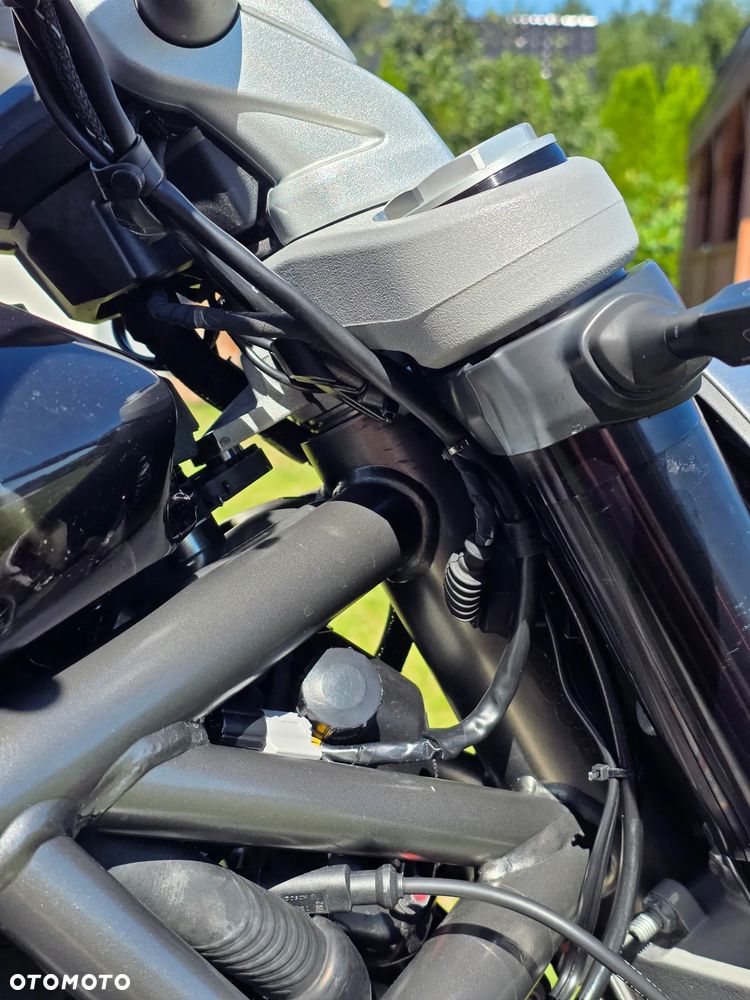Ducati Diavel - 9