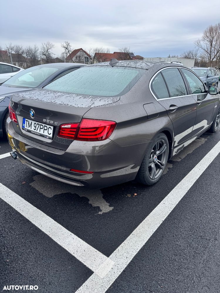 BMW Seria 5 525d xDrive - 2