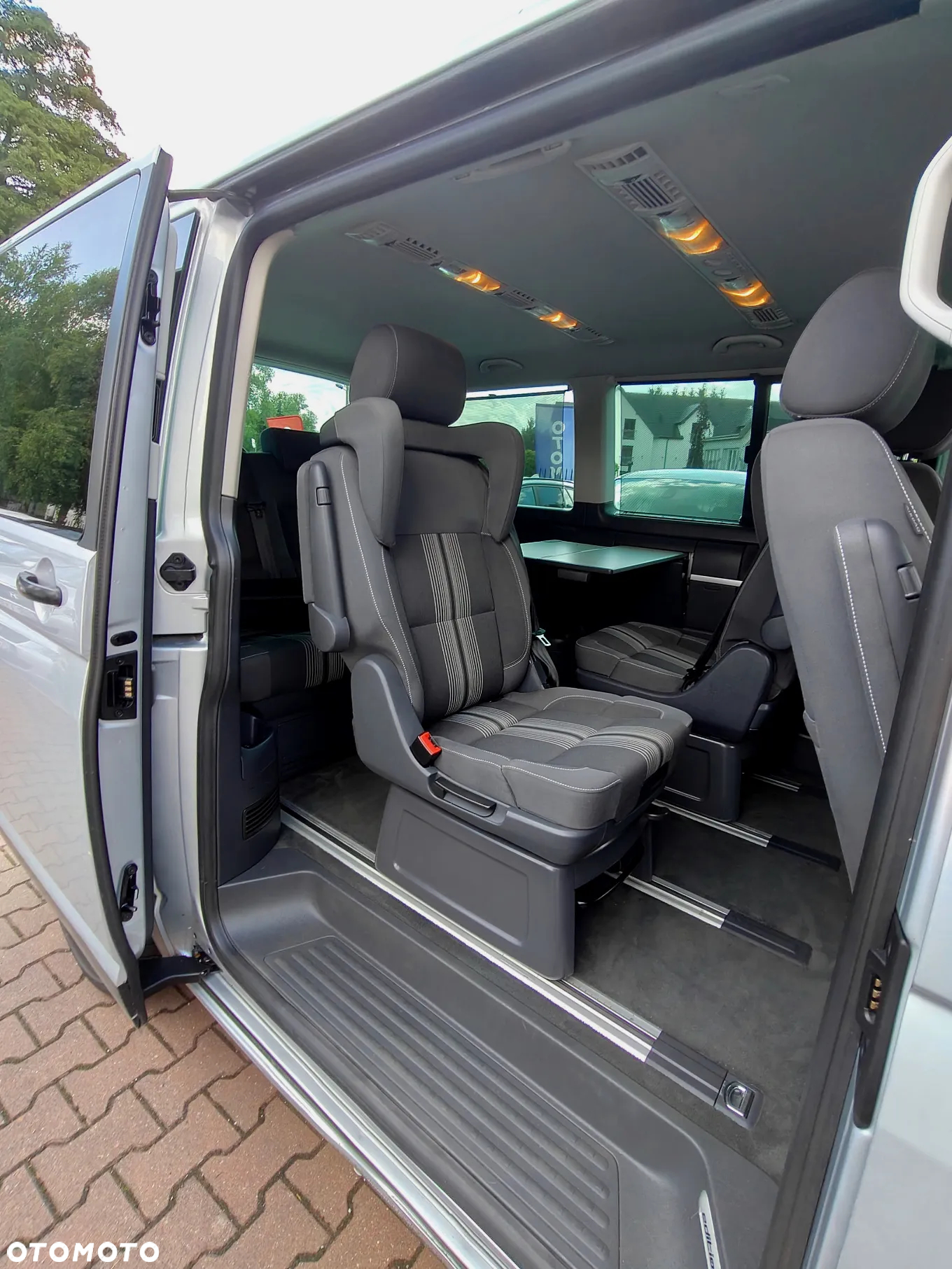 Volkswagen Multivan BiTDI L1 Edition 25 - 18