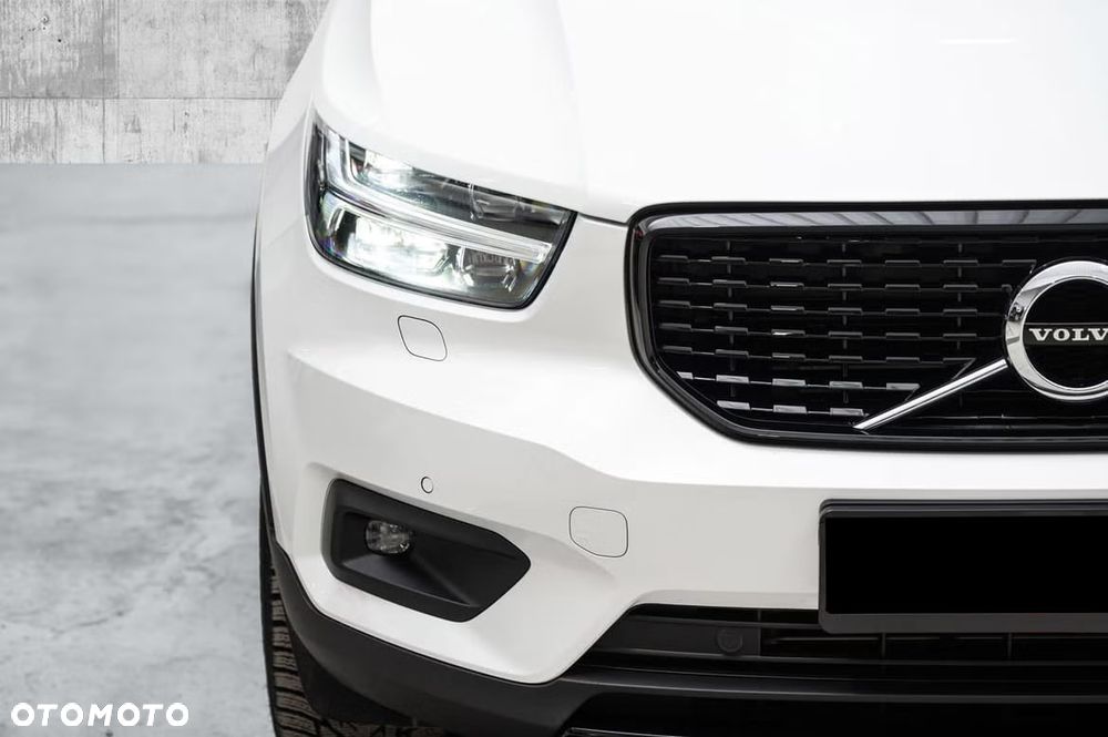 Volvo XC 40 T5 Twin Engine DKG R-Design - 9