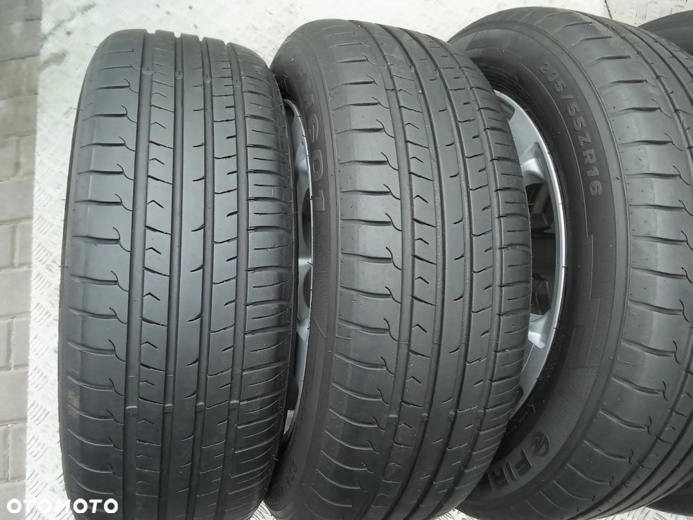 Koła Toyota Auris Corolla Verso 6,5Jx16 et45 5x114,3 - 12