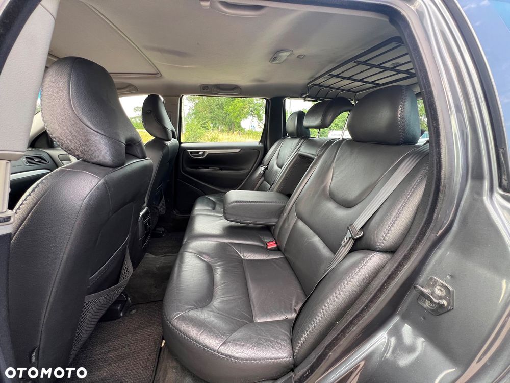 Volvo XC 70 - 13