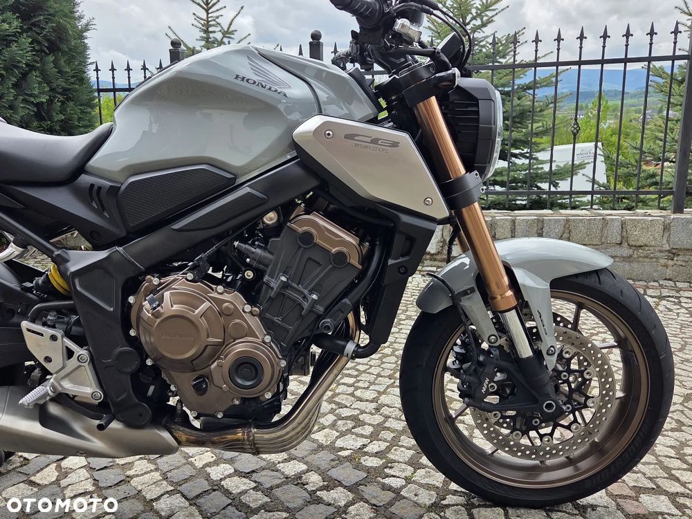 Honda CB - 10