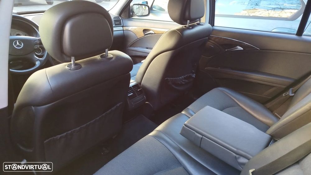 Mercedes-Benz E 220 CDi Avantgarde BE Auto. - 14
