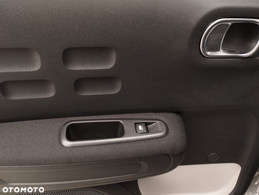 Citroën C3 1.2 PureTech Shine - 16