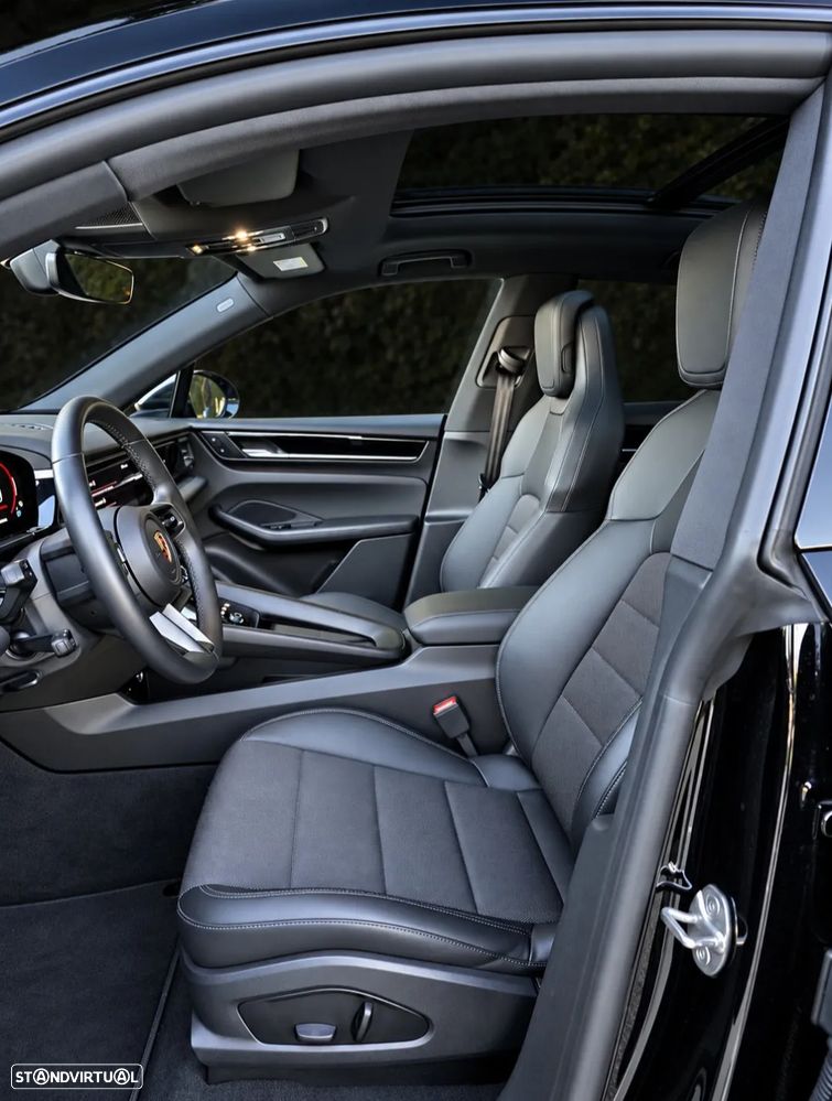 Porsche Macan Electric 4 - 13
