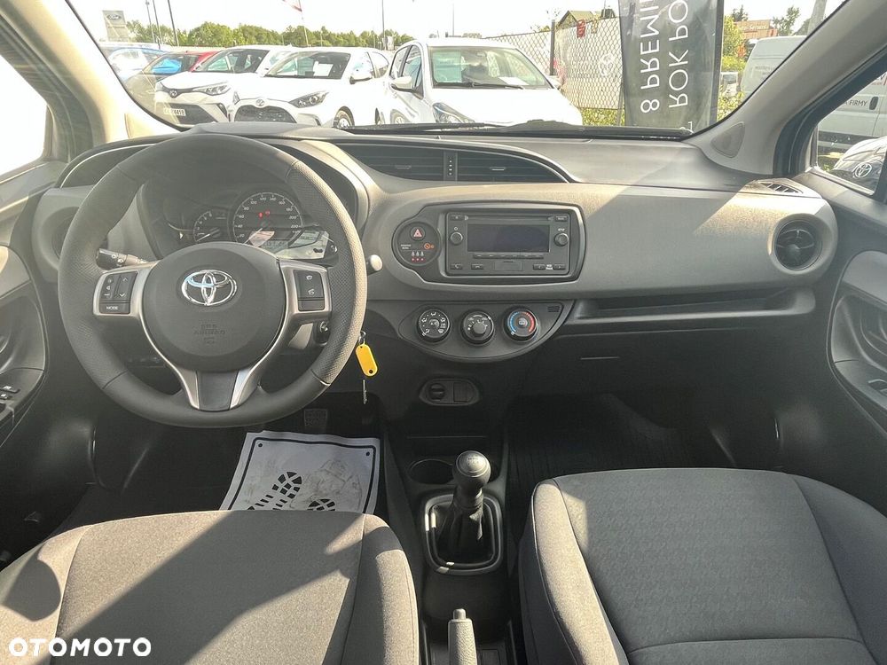 Toyota Yaris - 5
