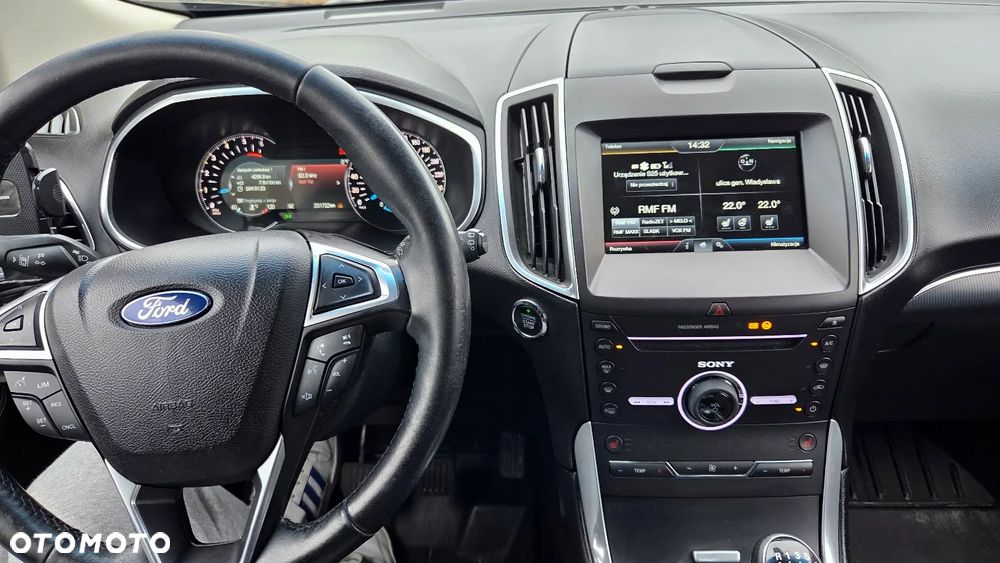 Ford Edge 2.0 TDCi 4x4 Titanium - 11