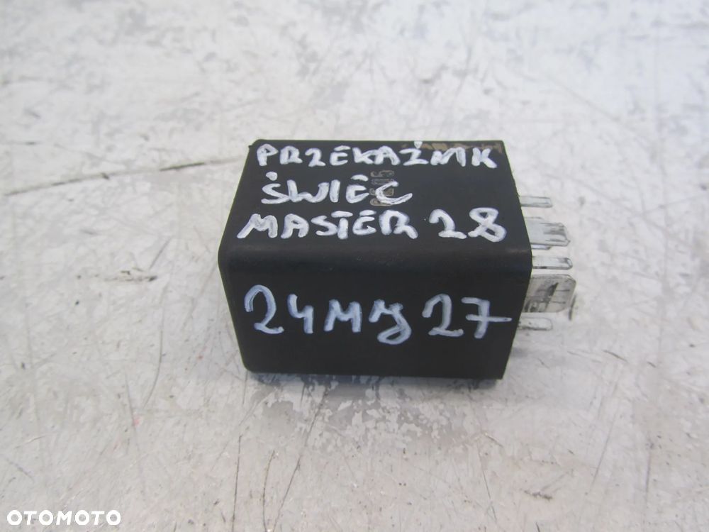 renault master II przekaznik świec żarowych 7700300624