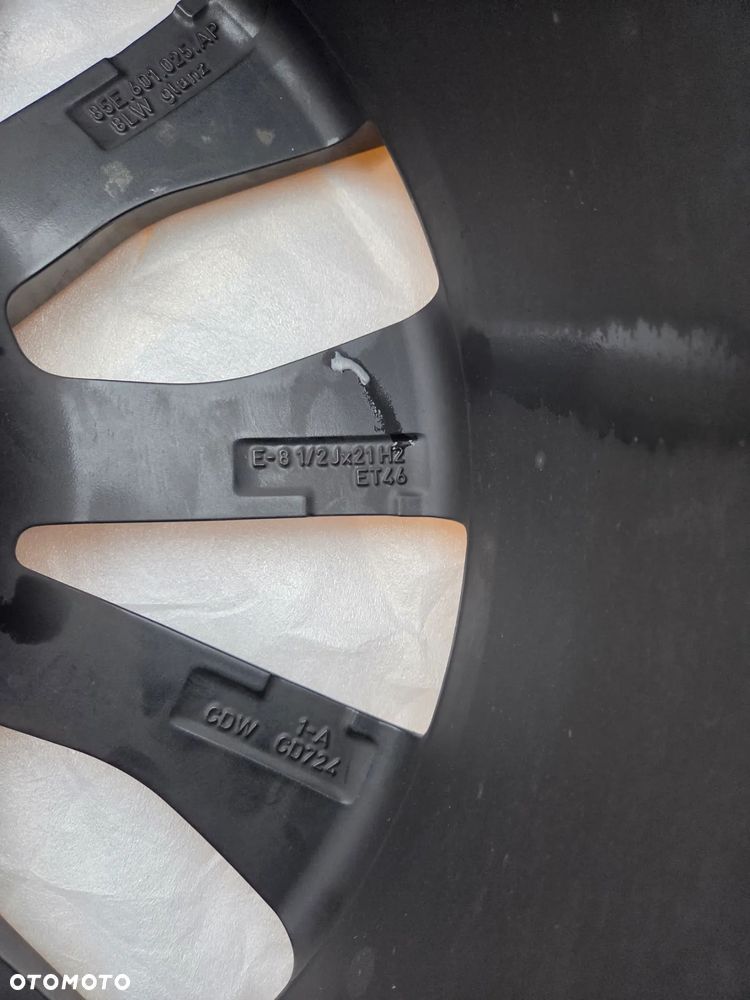 Felga Aluminiowa Audi A6 e-tron RS C9 21 Cali 85E601025AP E- 8,1/2Jx21H2 ET 46 - 15