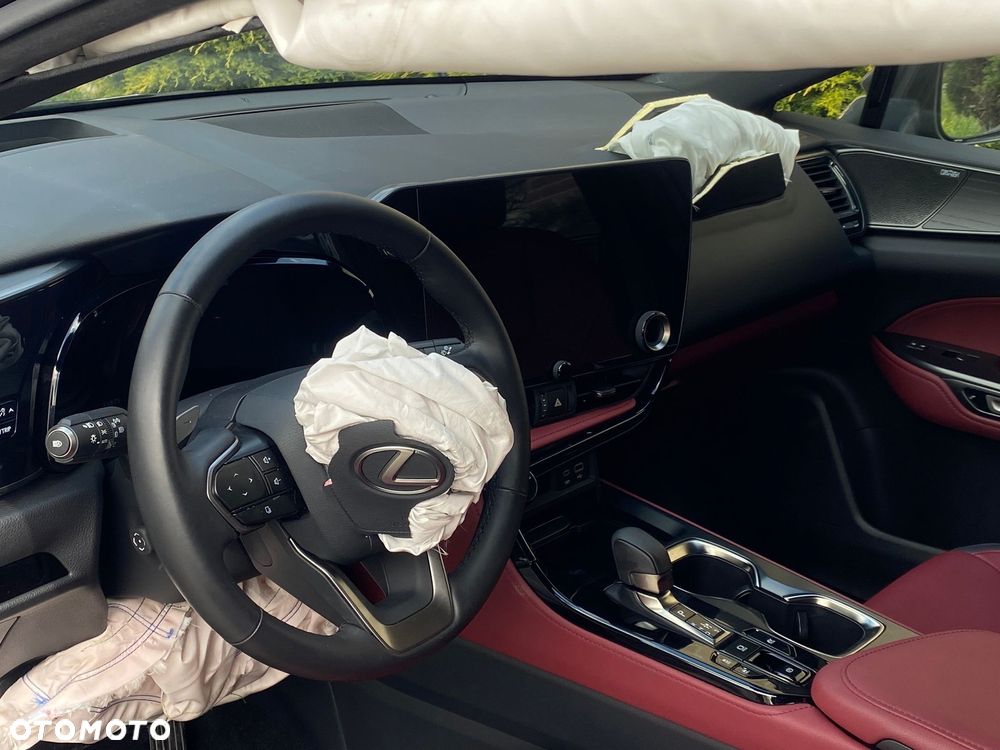 Lexus NX 350h Omotenashi AWD - 15