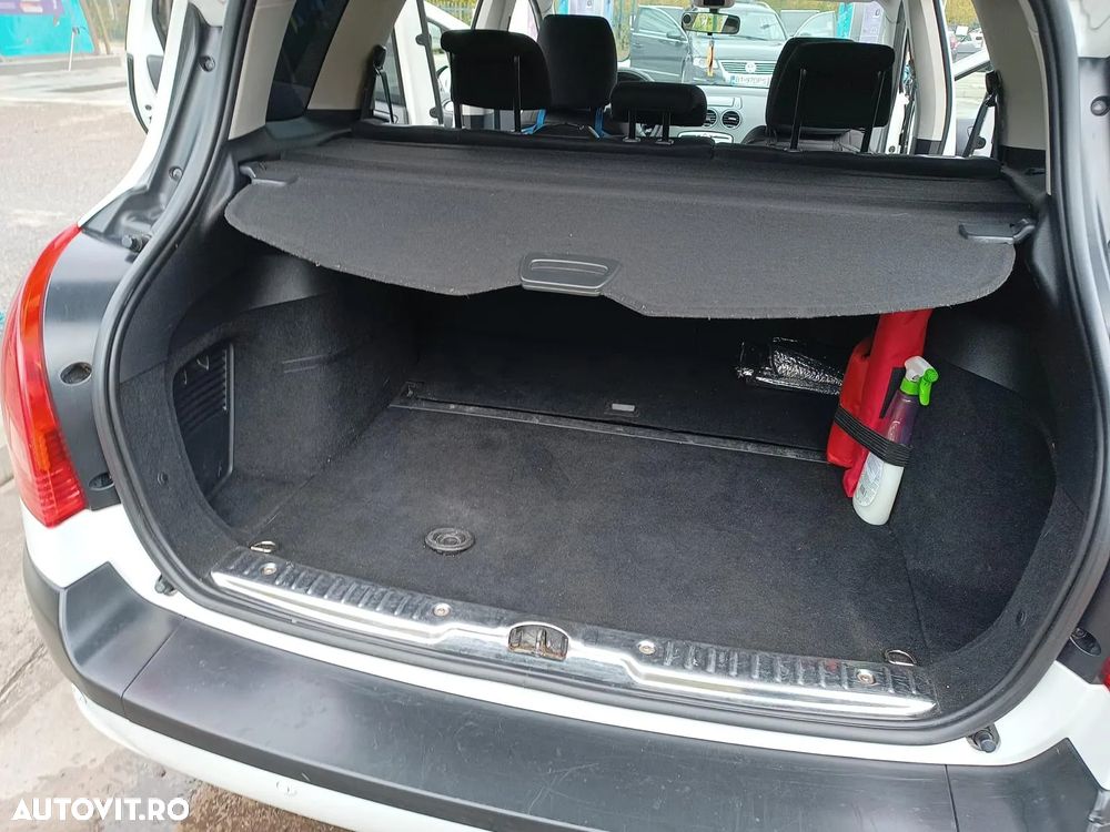 Peugeot 308 1.6HDi Premium - 12